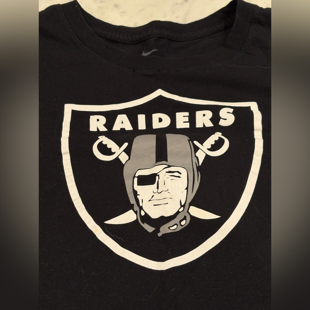 Nike men’s Raiders Tee, XL, 100 % cotton